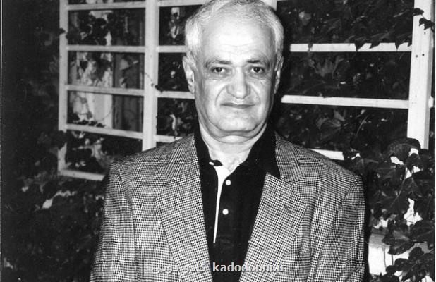 زاده سپاهانم و ملالی ندارم جز دوری وطن