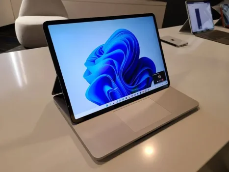 مقایسه سرفیس لپ تاپ استودیو ۲ با سرفیس پرو ۱۱