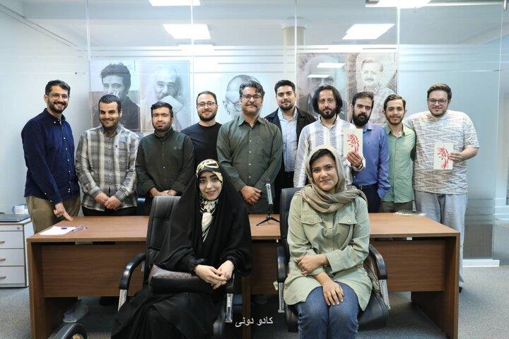 مجموعه غزل دلجویی نقد شد کتاب مهربانی که خواندنش لذت بخش است