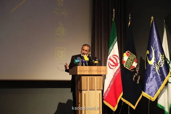 واکنش قزوه به جسارت رئیس دولت آمریکا