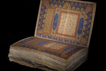 نگهداری نفیس ترین قرآن جهان اسلام در كتابخانه ملی