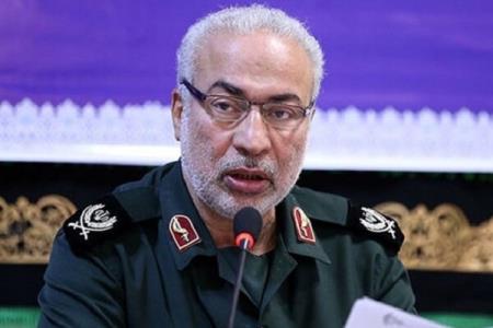 اجازه تحریف ابعاد وجودی سردار سلیمانی را ندهیم