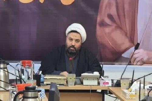 شناخت انحرافات و مقابله شجاعانه از خدمات بزرگ علامه مصباح بود